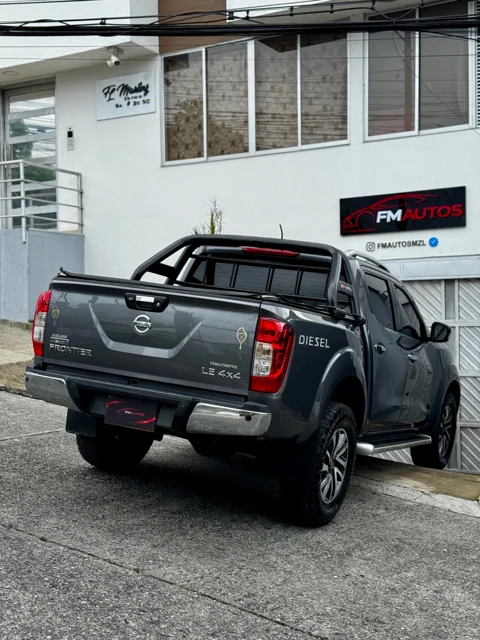 Nissan Frontier 2020 - vista 4