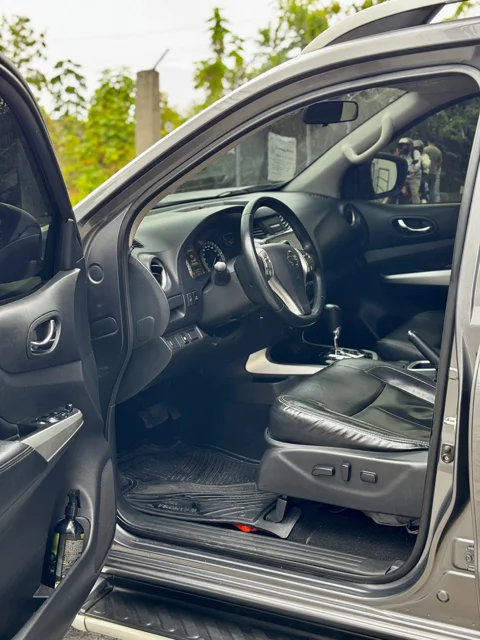 Nissan Frontier 2020 - vista 7