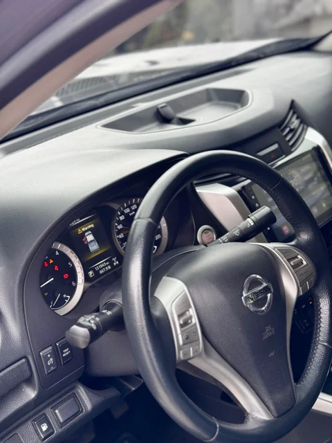 Nissan Frontier 2020 - vista 8