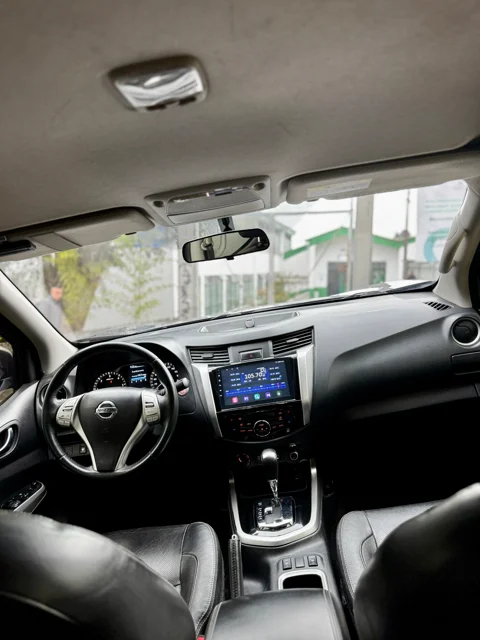 Nissan Frontier 2020 - vista 10