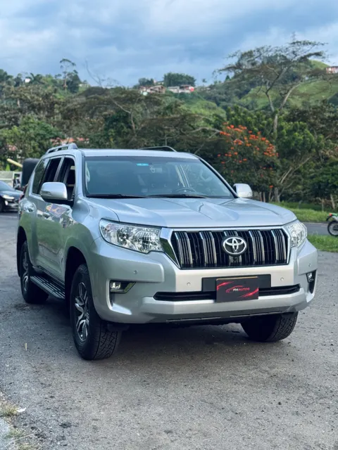 Toyota Land Cruiser Prado 2024 - vista 2