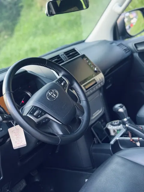Toyota Land Cruiser Prado 2024 - vista 8